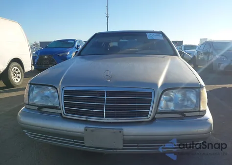 1999 Mercedes-Benz S 320 из США, поврежденный, VIN WDBGA33G5XA421897